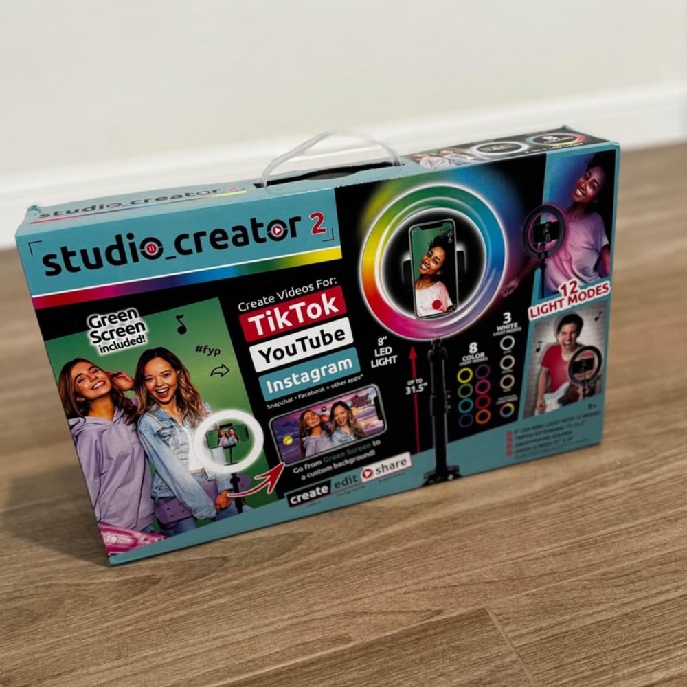Studio Creator 2 Kit with LED Ring Light - Multicolor